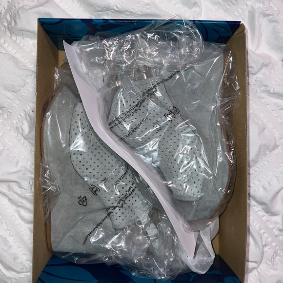 NIB Seychelles Landscape Light Blue Suede Wedge Sandal - Picture 8 of 8